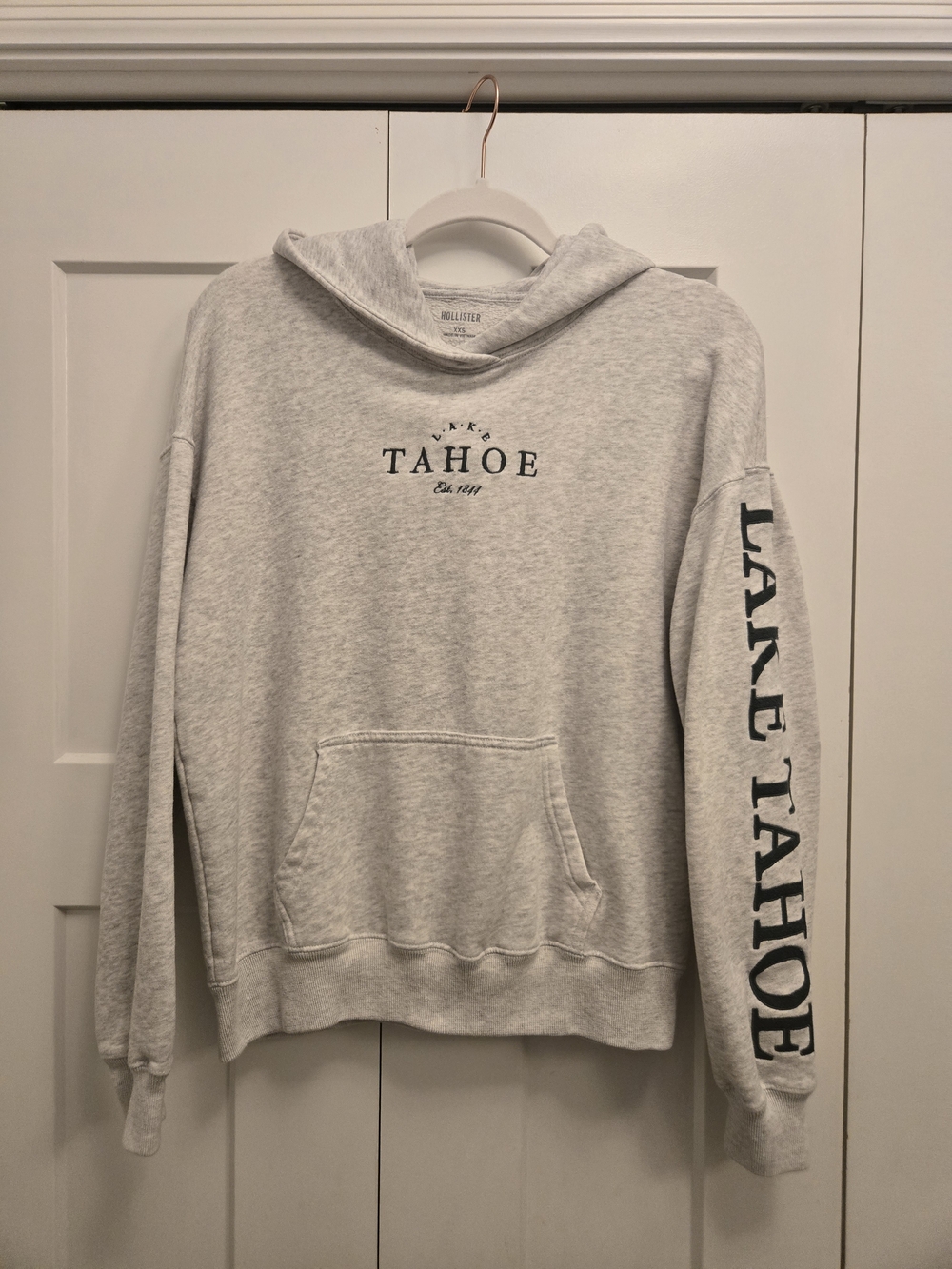 Hollister Lake Tahoe Graphic Hoodie – Size XXS